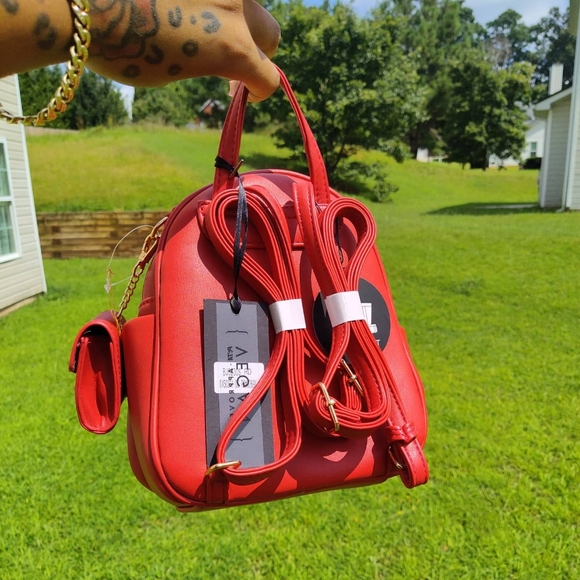 Small red backpack - Picture 2 of 2